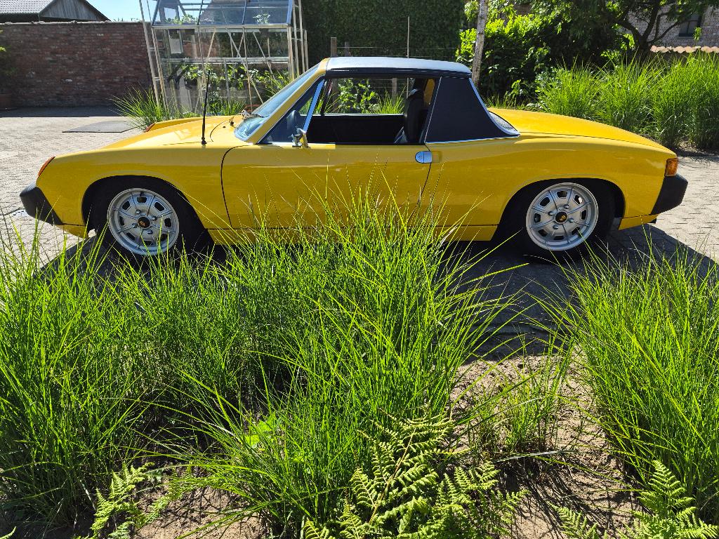 Porsche 914 - oldtimer met carburatie - geel - 1975 - 2liter, Auto's, Achterwielaandrijving, Zwart, Cabriolet, Open dak