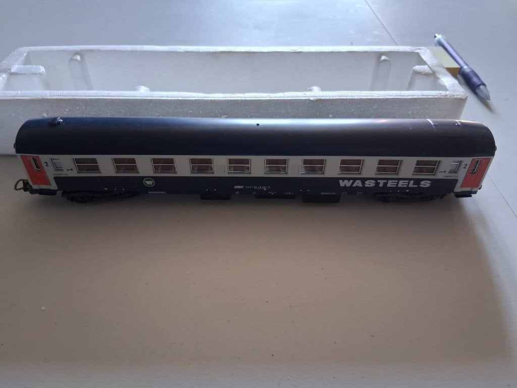 56 SNCF Lima HO  309162 Car SNCF Wasteels, Envoi, Comme neuf, Wagon, Lima