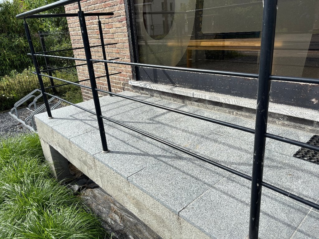 Pierre naturelle — carreaux et marches, Jardin & Terrasse, Tuiles de terrasse, Sablée, Utilisé, 5 à 10 m²