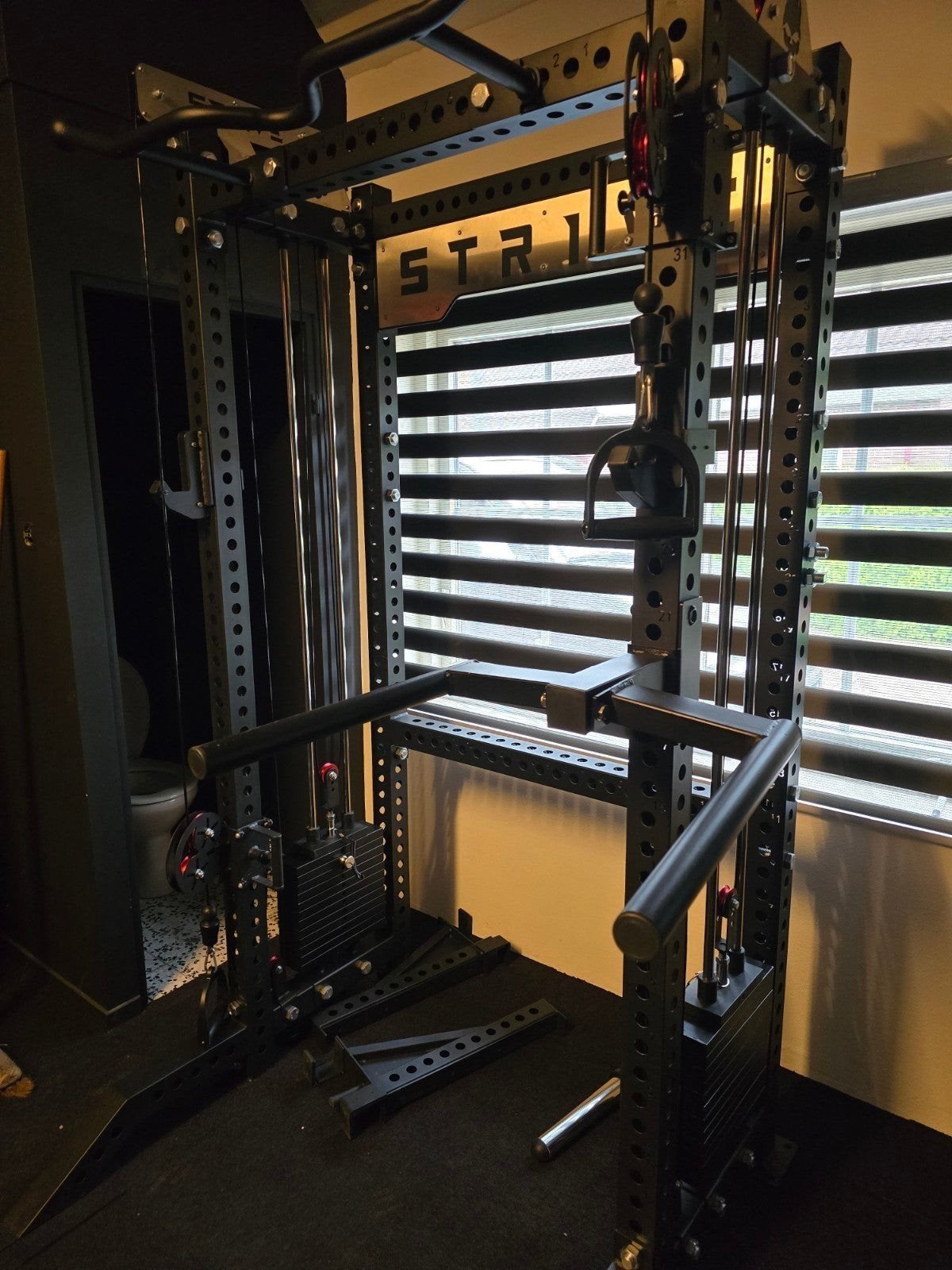 Nieuw strive halfrack met 70 kg weightstacks, Ophalen, Zo goed als nieuw