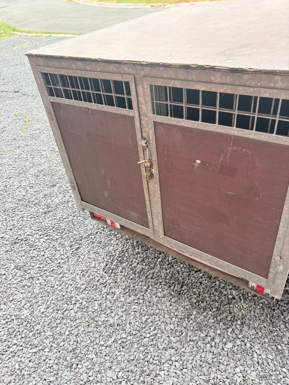 hondenremork, Animaux & Accessoires, Caisses pour chiens, Enlèvement, Comme neuf