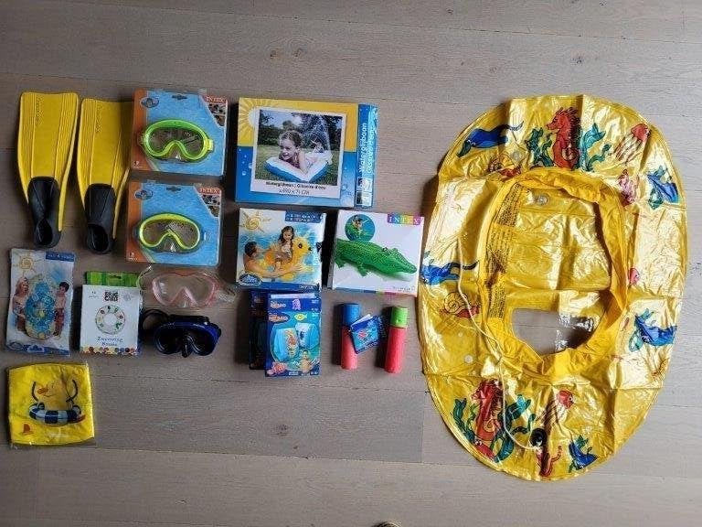 zwembad waterspeelgoed. waterglijbaan bandjes krokodil enz, Ophalen of Verzenden, Zo goed als nieuw, Overige typen
