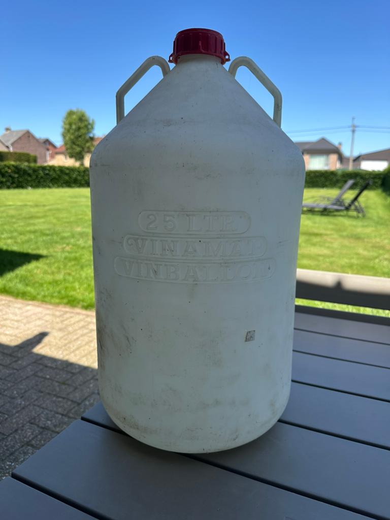 Wijnkruik 25 liter, Ophalen, Gebruikt