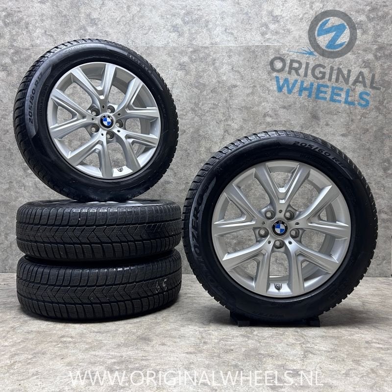 17 inch originele velgen + winterbanden BMW 2 serie F45 F46, Autos : Pièces & Accessoires, Pneus et Jantes, Pneus hiver, Véhicule de tourisme