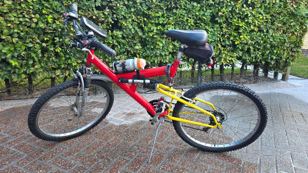 Mountanbike 26 inch, fietcomputer, nieuwe voorvering, Fully, Ophalen, Gebruikt, Velgrem