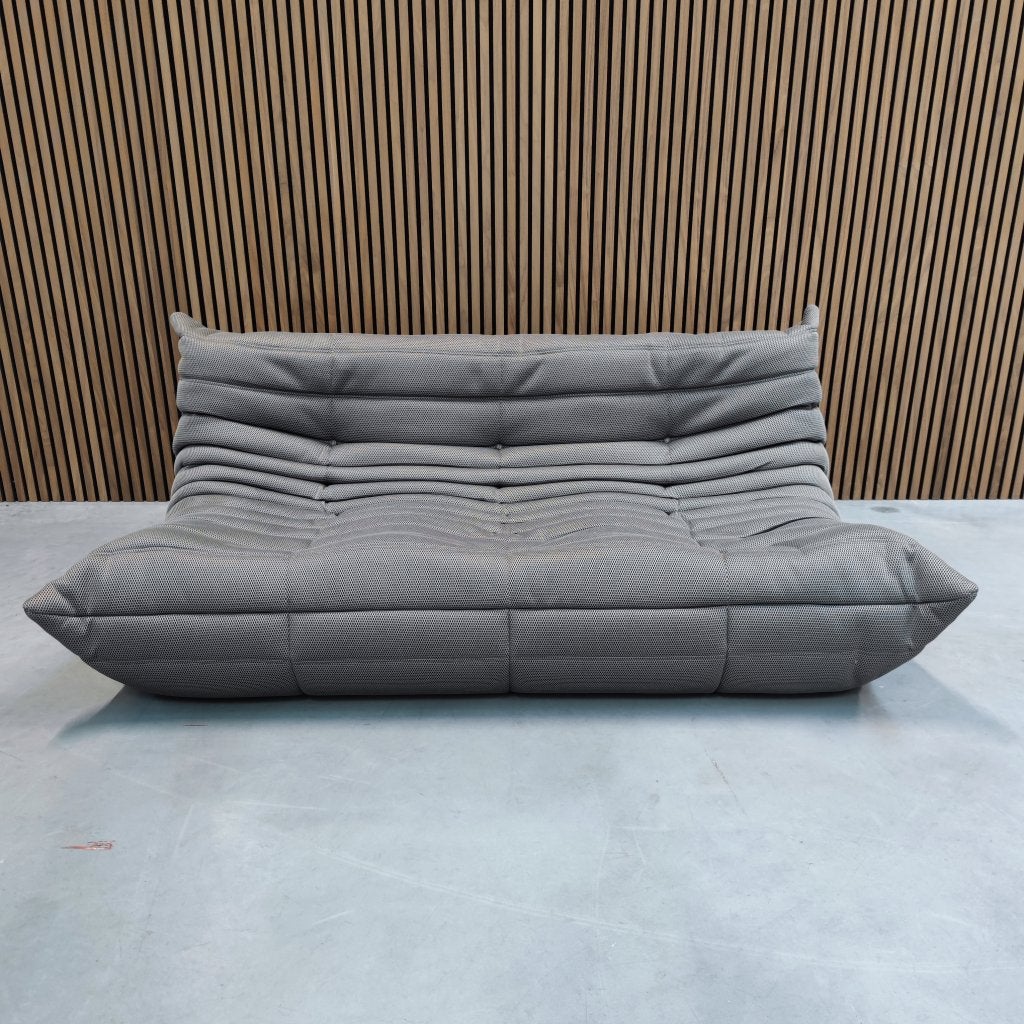 Ligne Roset Togo Driezits | Mesh Stof, Antiquités & Art, Antiquités | Meubles | Chaises & Canapés