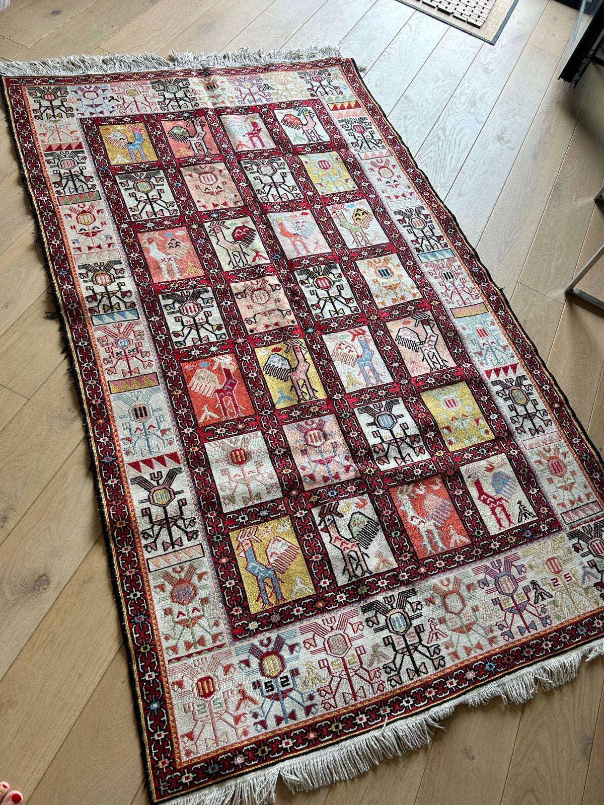 Kilim en soie ( IRAN), Enlèvement, Neuf