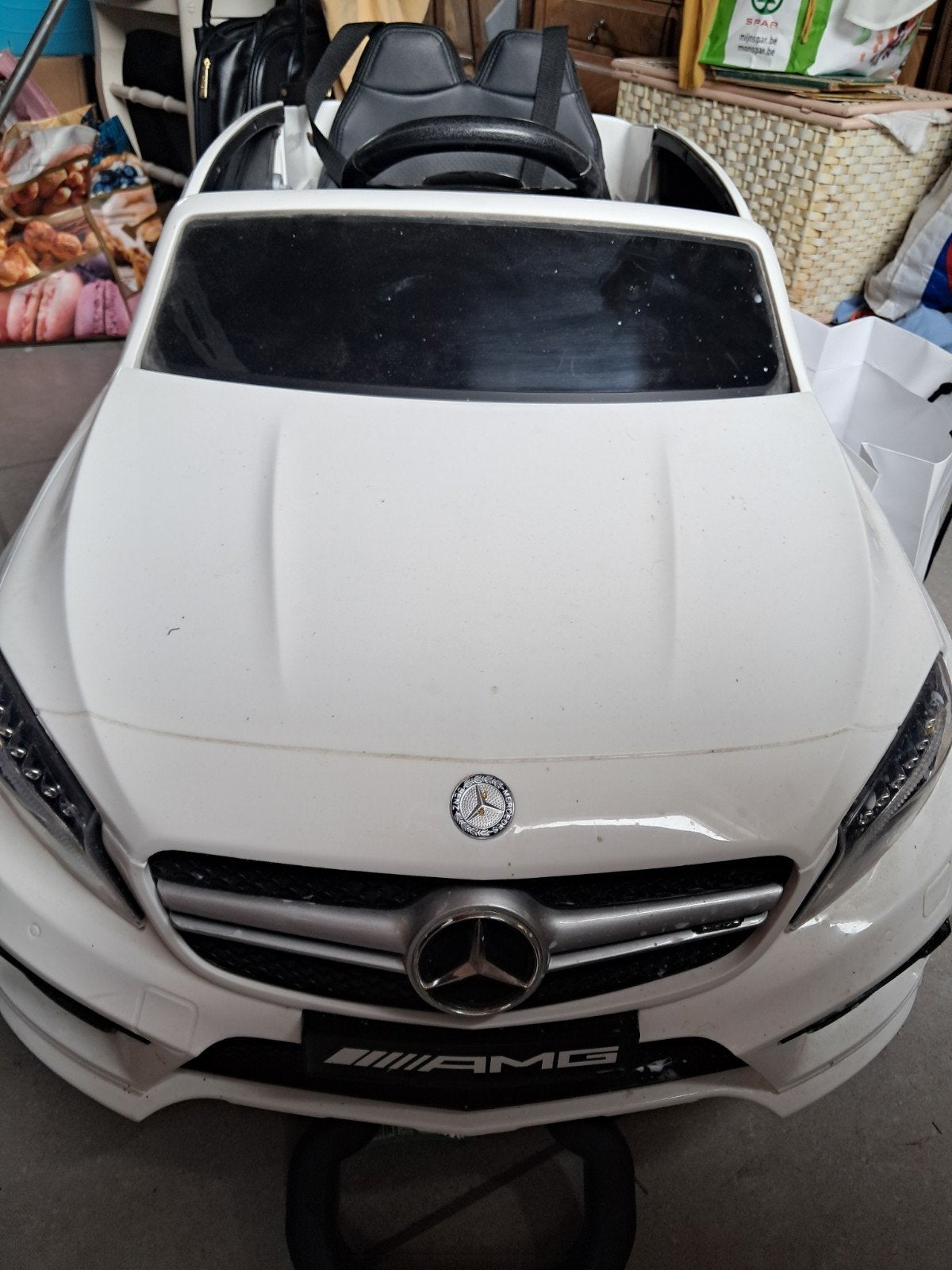 Superbe Mercedes avec télécommande, USB, très bon état, Ophalen