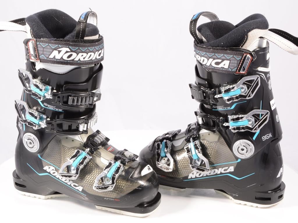 Chaussures de ski 36.5 37 38 38.5 EU pour femmes NORDICA, Carving, Enlèvement ou Envoi, Utilisé, Nordica