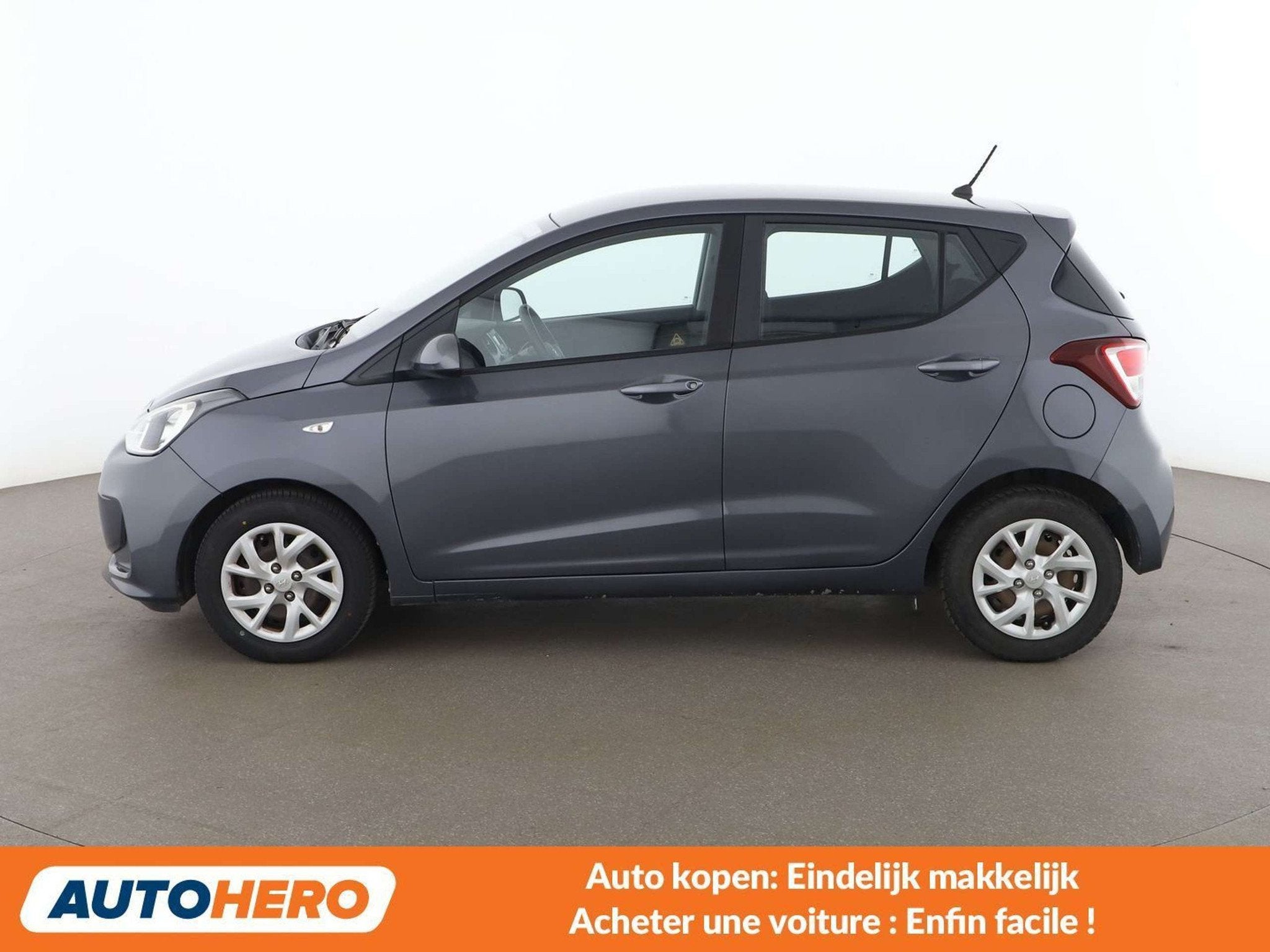 Hyundai i10 1.0 YES! Plus (année de construction 2018), Autos, Hyundai, Electronic Stability Program (ESP), Argent ou Gris, Achat