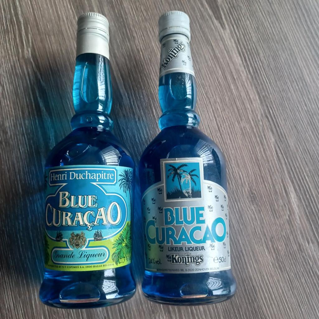2 flessen  blue curacao, Ophalen