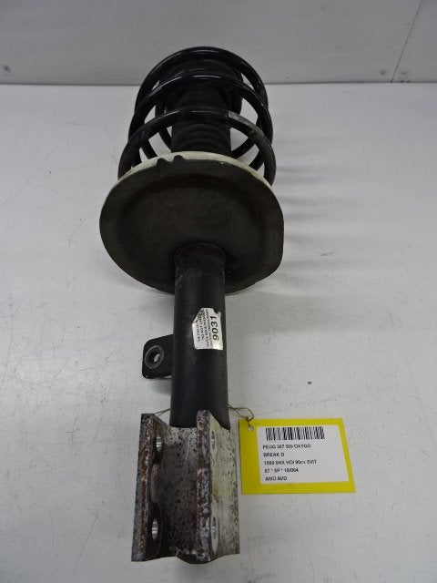 AMORTISSEUR OU ABSORBEUR DE CHOC AVANT DROIT 307 SW (3H), Kontakt-peugeot@peugeot.com, Utilisé, Peugeot Deutschland GmbH, Bahnhofsplatz
65423  Rüsselsheim, DE