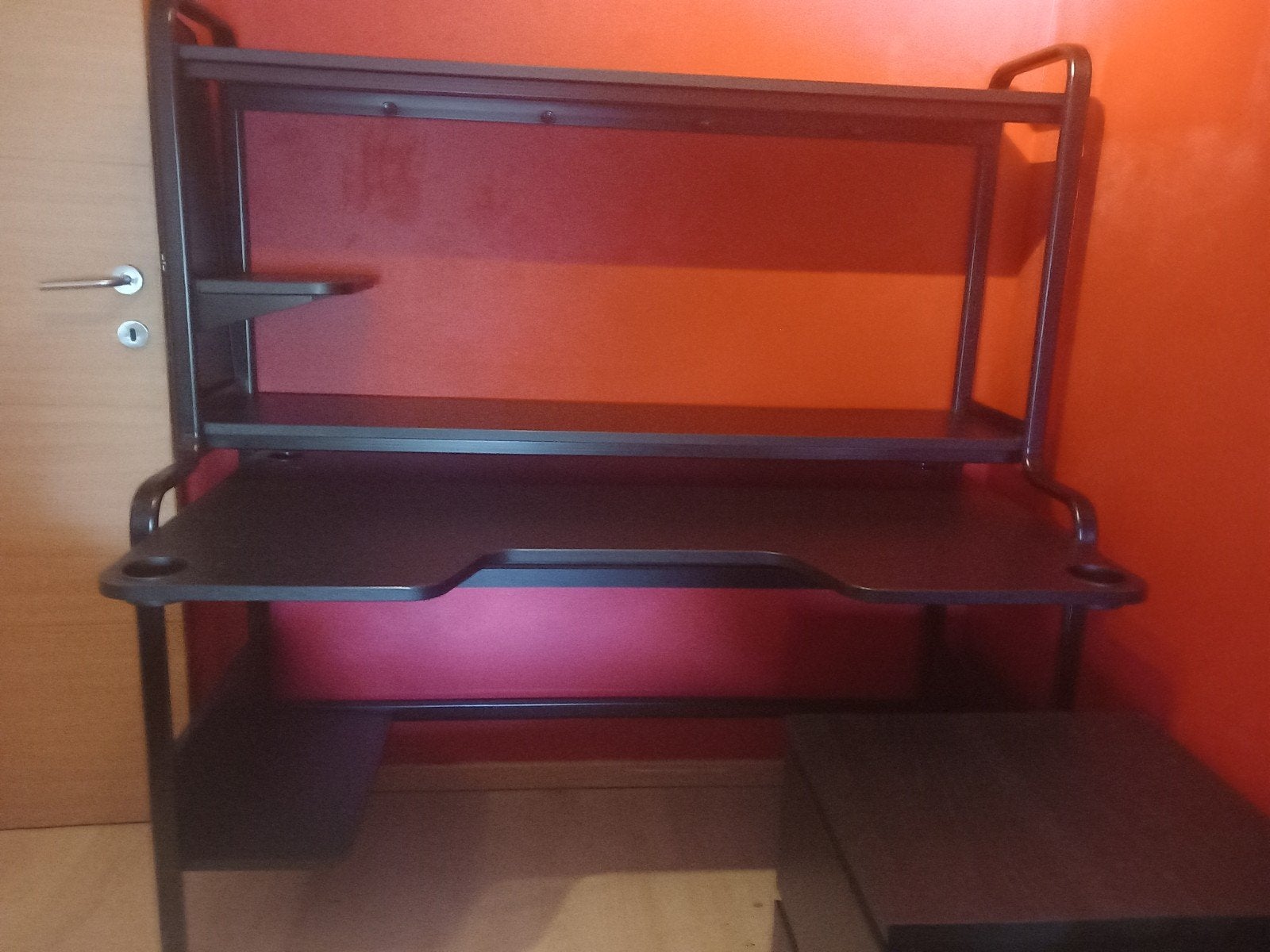 Gamebureau, Huis en Inrichting, Bureaus, Ophalen, Zwart