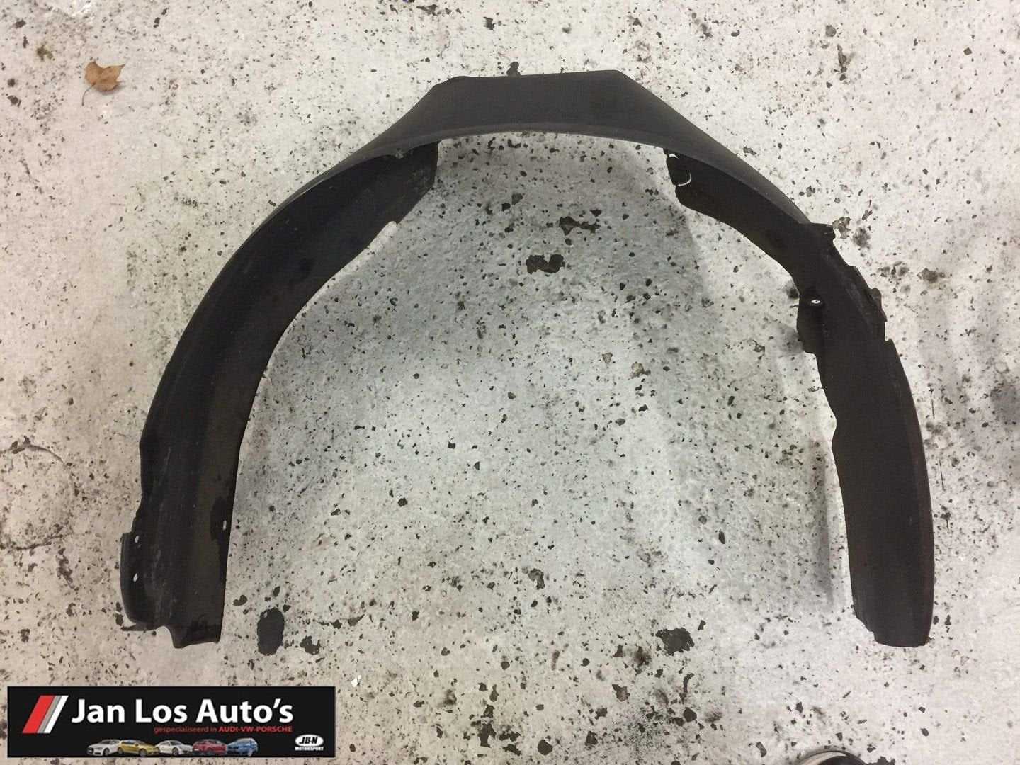 Modderkuip rechtsvoor Audi 80 B4 ('91-'95) 895821172A, -, Audi, Utilisé, -