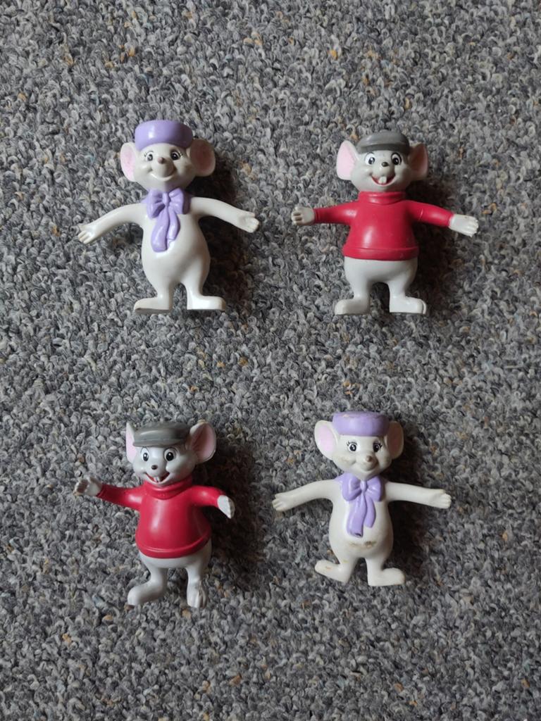 Bernard et Bianca années 90 (deux fois), Collections, Enlèvement