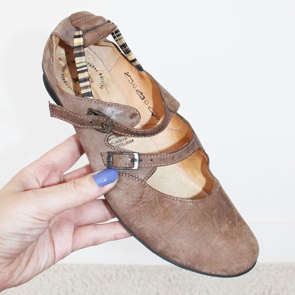 Apprenez à penser ! Mocassins - 31 (taille 38) €55, -, Think!, Comme neuf, Brun, Sabots