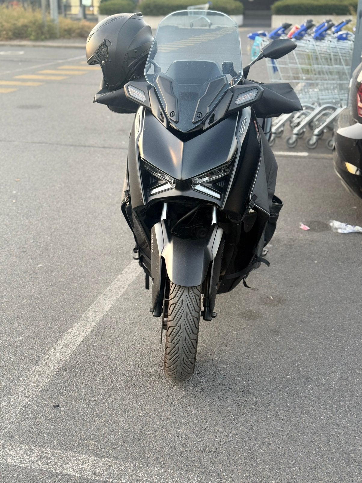 YAMAHA XMAX TECH MAX 125 – 2023, Vélos & Vélomoteurs, Enlèvement
