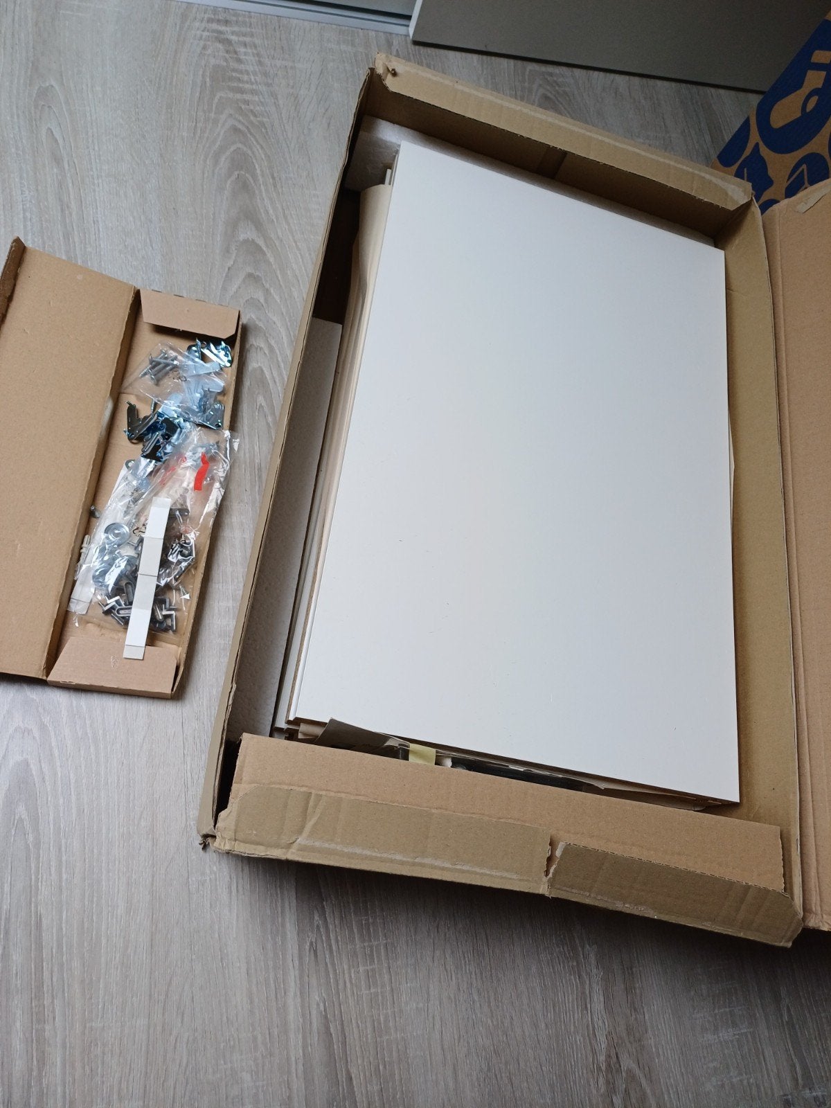 Besta ikea: 5 leggers voor basiselement 60x40 + toebehoren, Ophalen