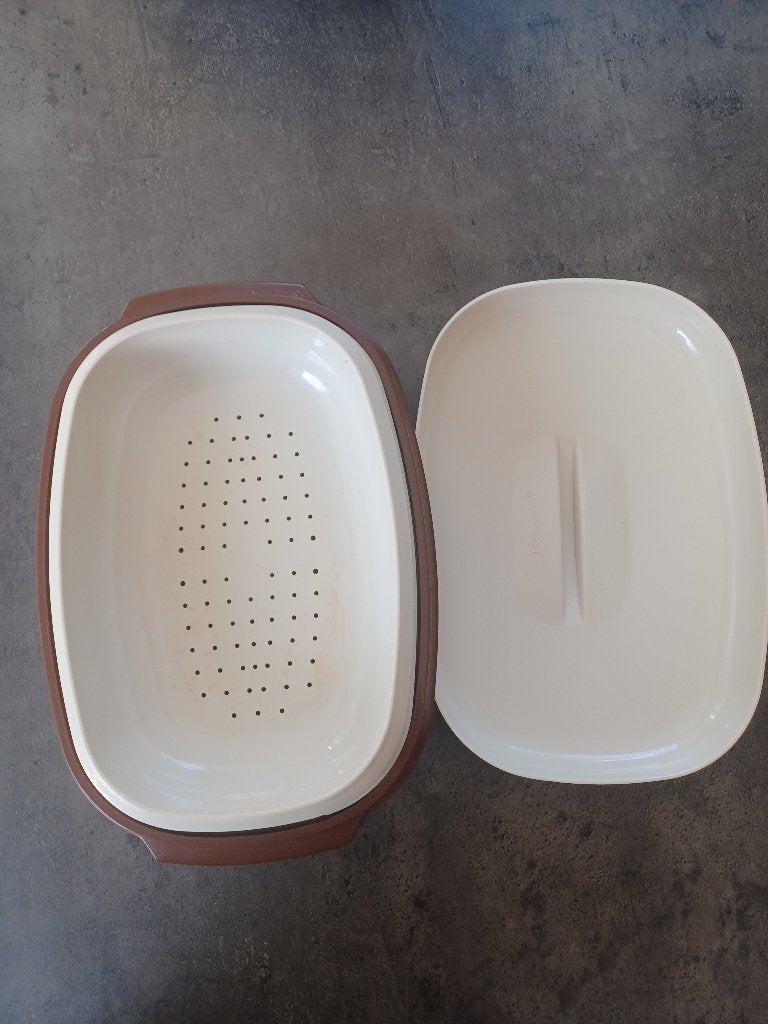 Serveerwonder bruin/crème, Ophalen, Gebruikt, Met deksel, Schaal