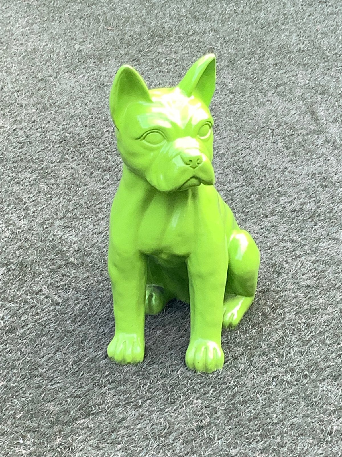 Franse Bulldog polyester beeld fluogroen, Tuin en Terras, Tuinbeelden, Ophalen, Zo goed als nieuw, Kunststof, Dierenbeeld