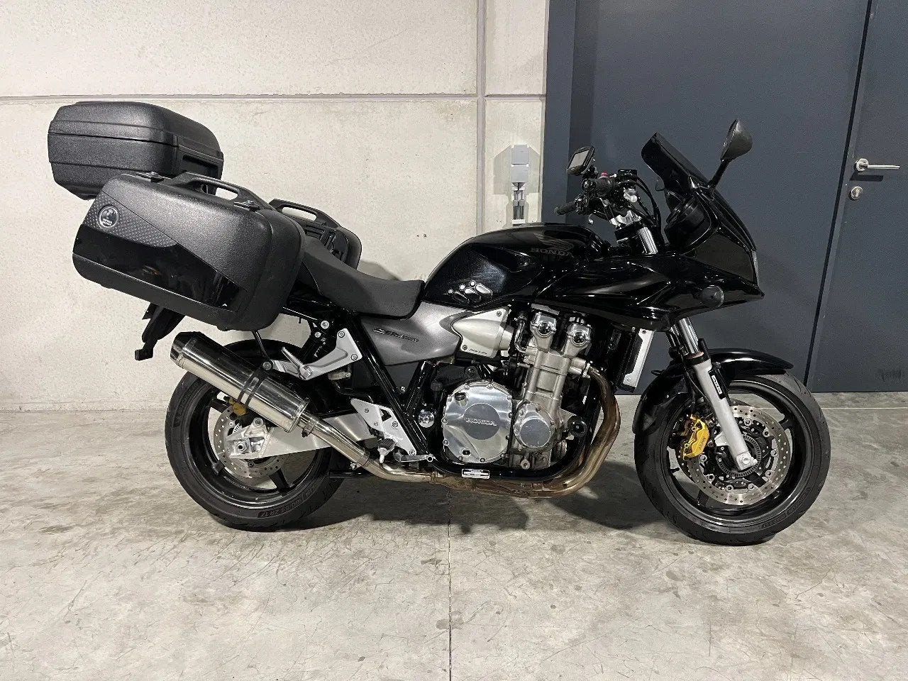 Honda CB1300S in toerbuffel versie, Motos, Motos | Honda, Tourisme, Entreprise, 1300 cm³
