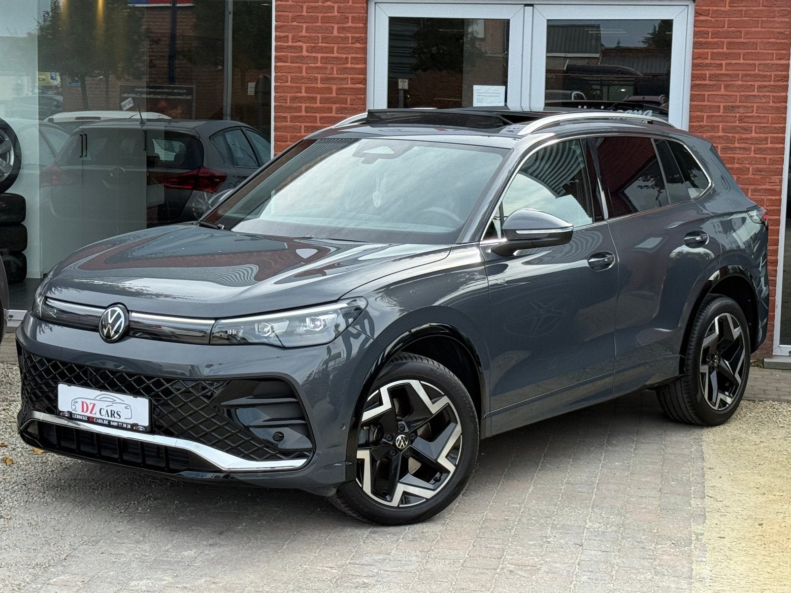 VOLKSWAGEN TIGUAN R-LINE 4MOTION 2.0TDI 193CV |TOIT PANO |, Cuir, Argent ou Gris, Euro 6, Entreprise