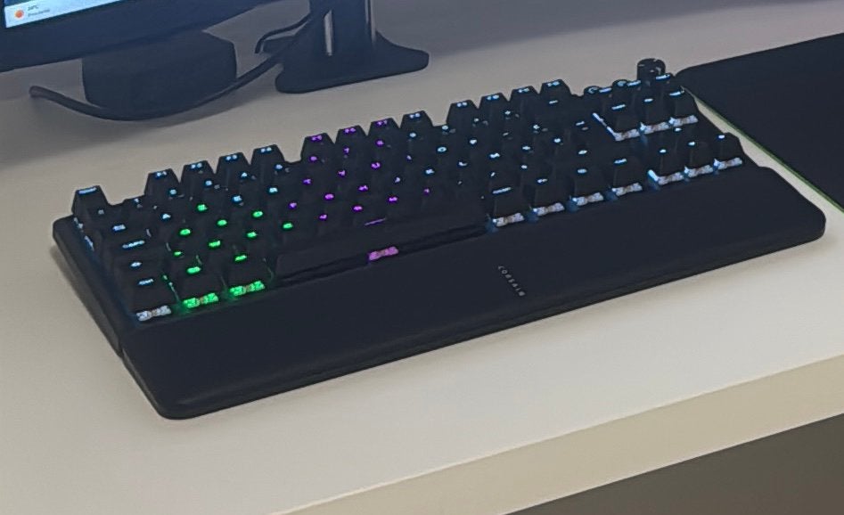 Corsair K70 Core TKL Wireless RGB, Enlèvement, Azerty, Neuf, Sans fil