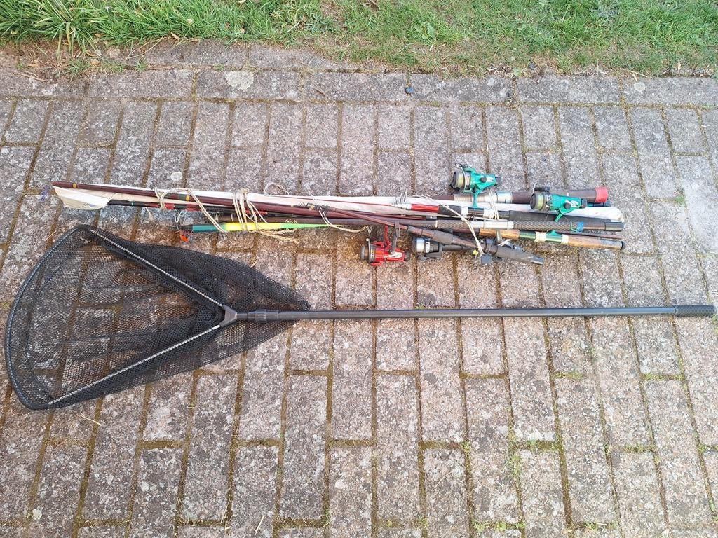Hengelmateriaal, molens, hengels, schepnet, Enlèvement