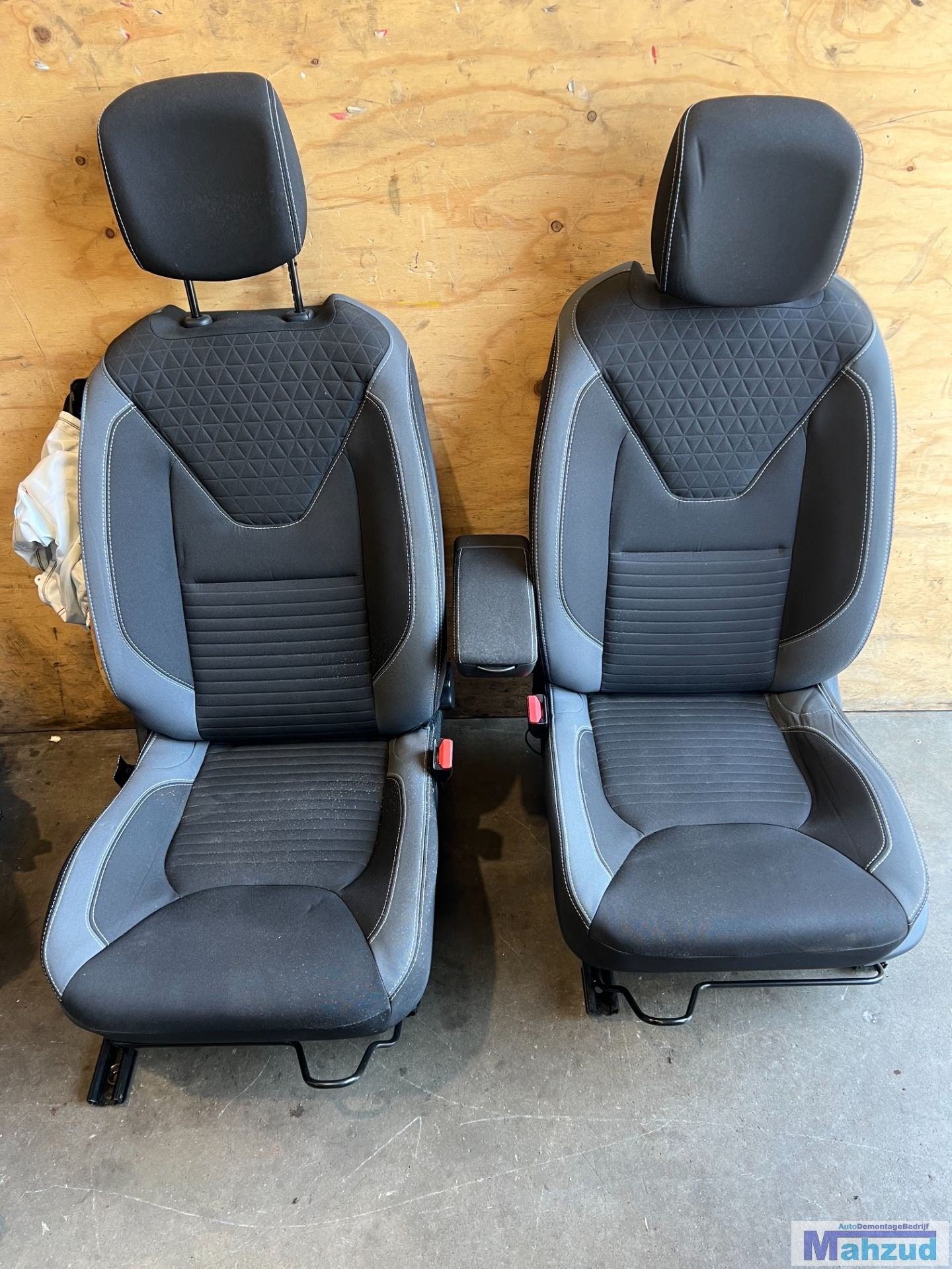 RENAULT CLIO 4 Hatchback interieur stoel bank 2012-2019, Auto-onderdelen, Renault Group, Gebruikt, Contact.group@renault.com, Renault
