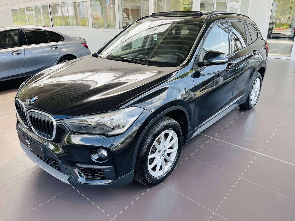 BMW X1 1.5i * GARANTIE + TOIT PANO + GPS * (bj 2019), Stof, Gebruikt, Euro 6, 136 pk