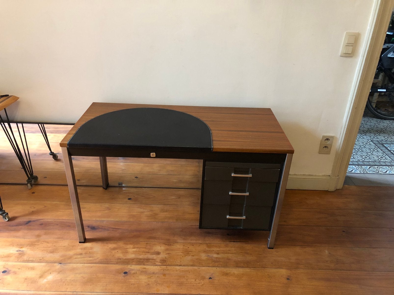 Vintage bureau, Huis en Inrichting, Bureaus, Vintage, Ophalen, Zo goed als nieuw
