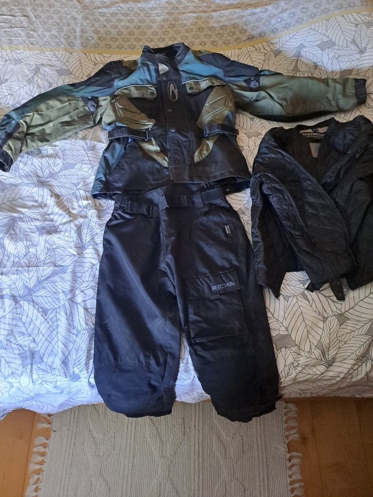 Veste et pantalon Richa Homme Taille L + gants, Motos, Seconde main, Ensemble, Hommes, Richa