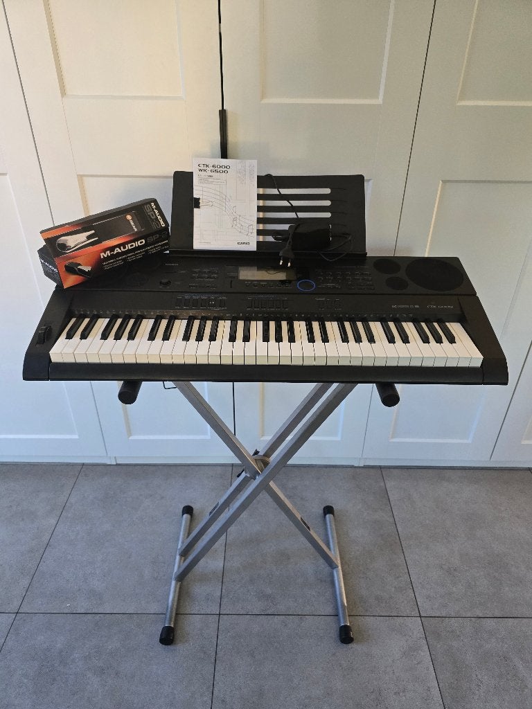 CASIO CTK-6000 incl toebehoren, Musique & Instruments, Sensitif, Comme neuf, Enlèvement, 61 touches