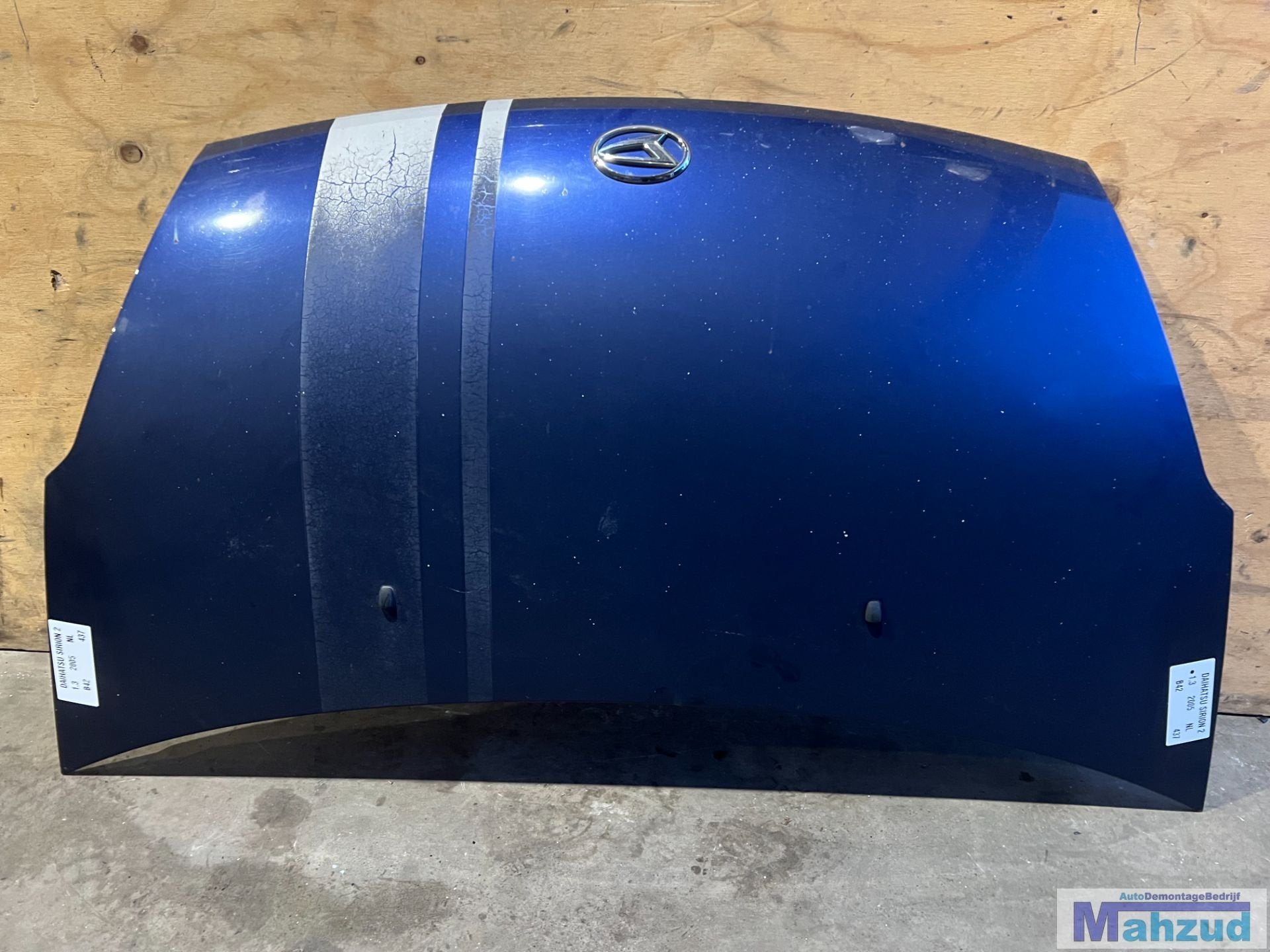 DAIHATSU SIRION 2 Blauw B42 motorkap 2005-2012, Auto-onderdelen, Ikeda-shi 1-1
563-8651  Osaka, Gebruikt, Daihatsu, Info@daihatsu.co.jp