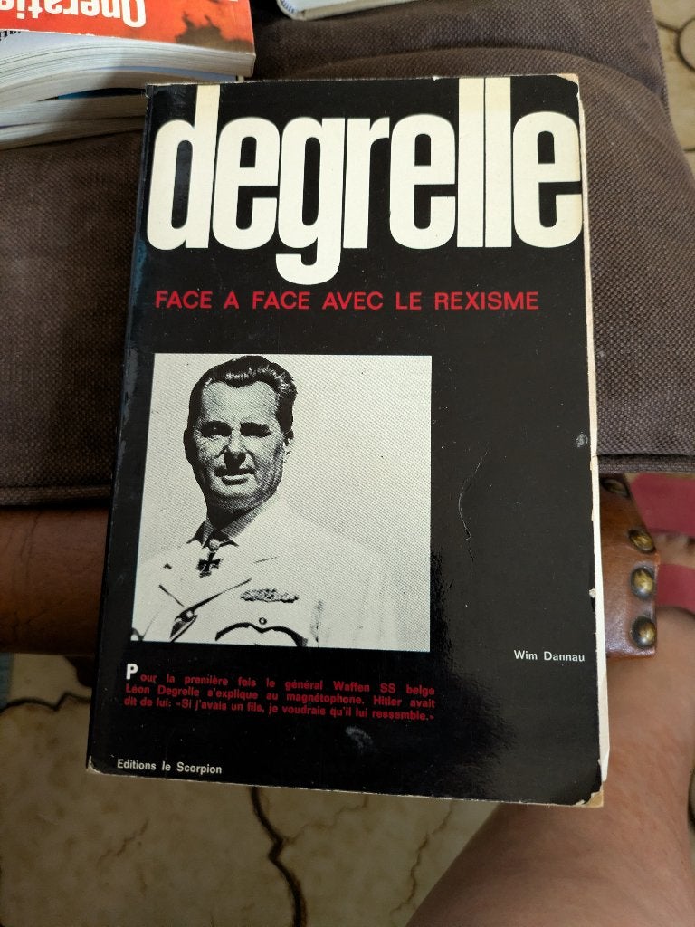 Degrelle, Collections, Enlèvement ou Envoi, Armée de terre, Livre ou Revue