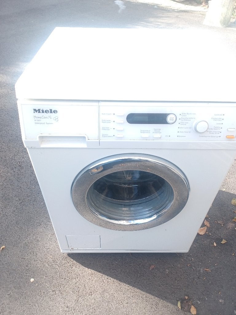 Gratis Miele wasmachine defect, 6 tot 8 kg, Ophalen, Niet werkend, Voorlader
