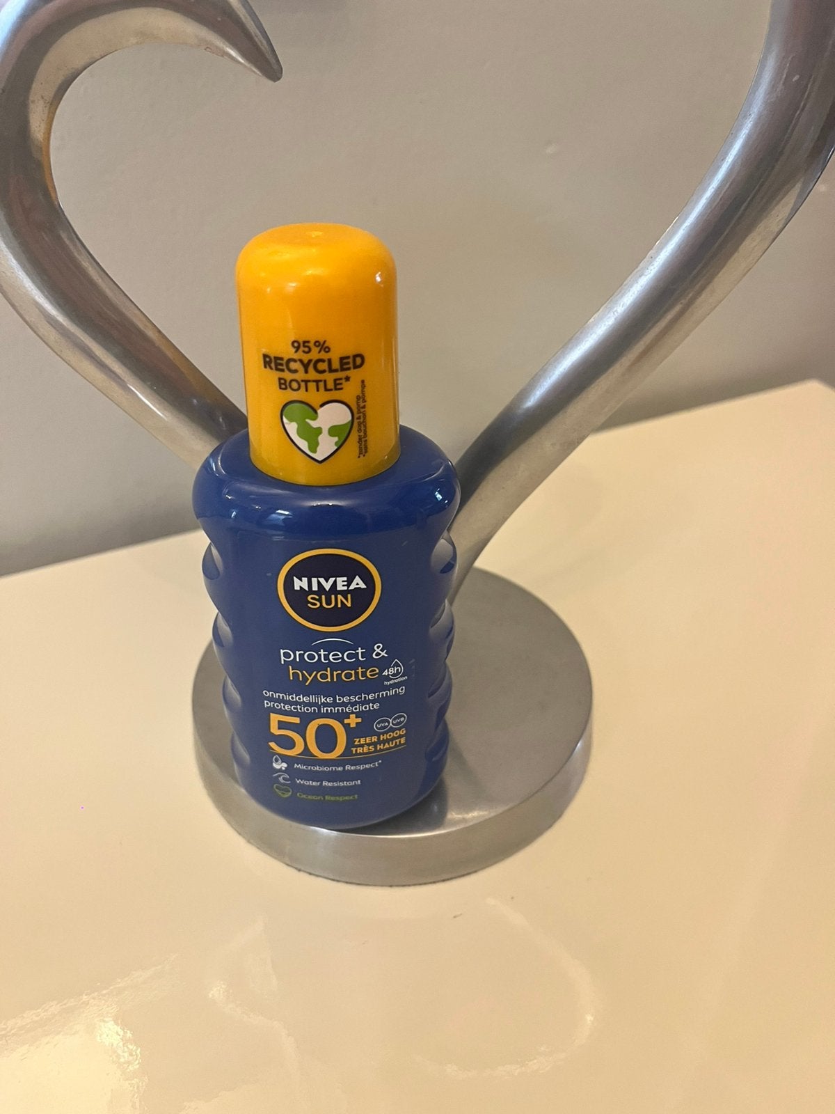 Nivea Sun Protect & Hydrate SPF 50+, le visage et le corps., Ophalen of Verzenden, Zo goed als nieuw