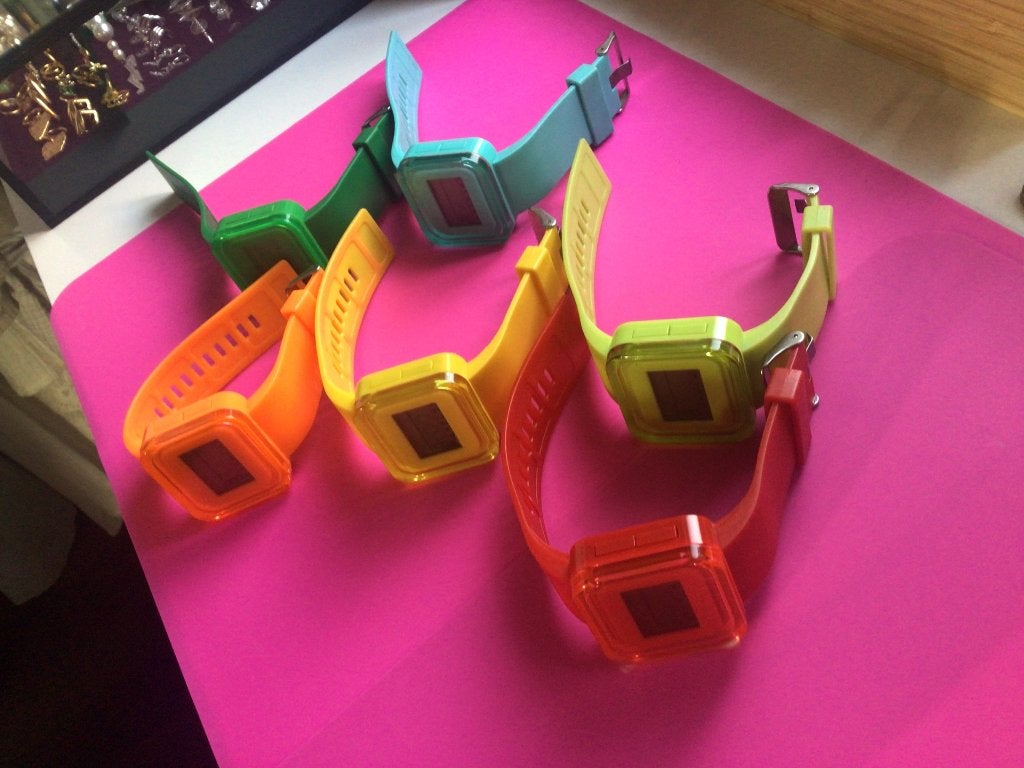 Lot van 6 digitale horloges felle kleuren unisex retro, Handtassen en Accessoires, Horloges | Heren, Overige merken, Kunststof