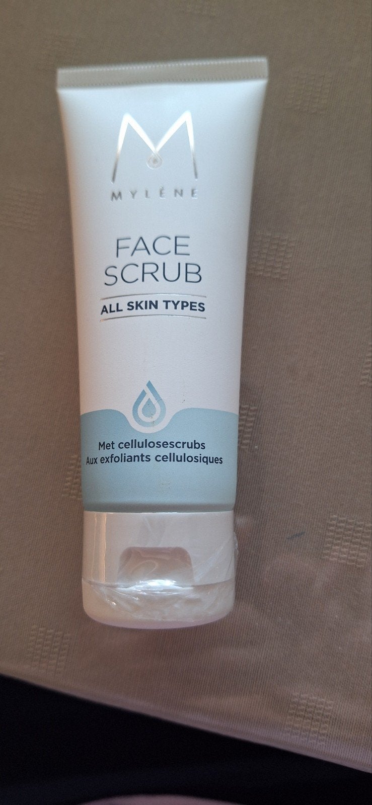 Face scrub All skin van Mylene, Handtassen en Accessoires, Ophalen