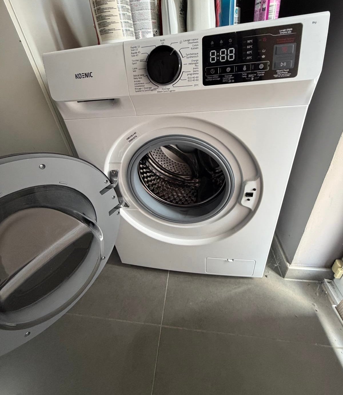 Machine a lessiver koenic 8kg achete en février 2026, Electroménager, Enlèvement, Comme neuf