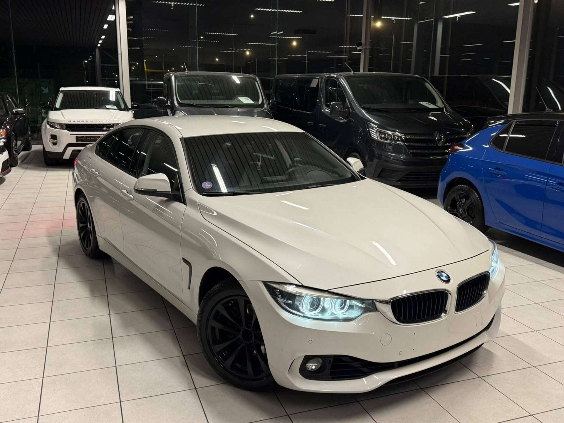 BMW 418i Automatique 1.5i Essence 100kW Euro 6d-TEMP-EV, Auto's, Achterwielaandrijving, Gebruikt, Euro 6, Overige kleuren