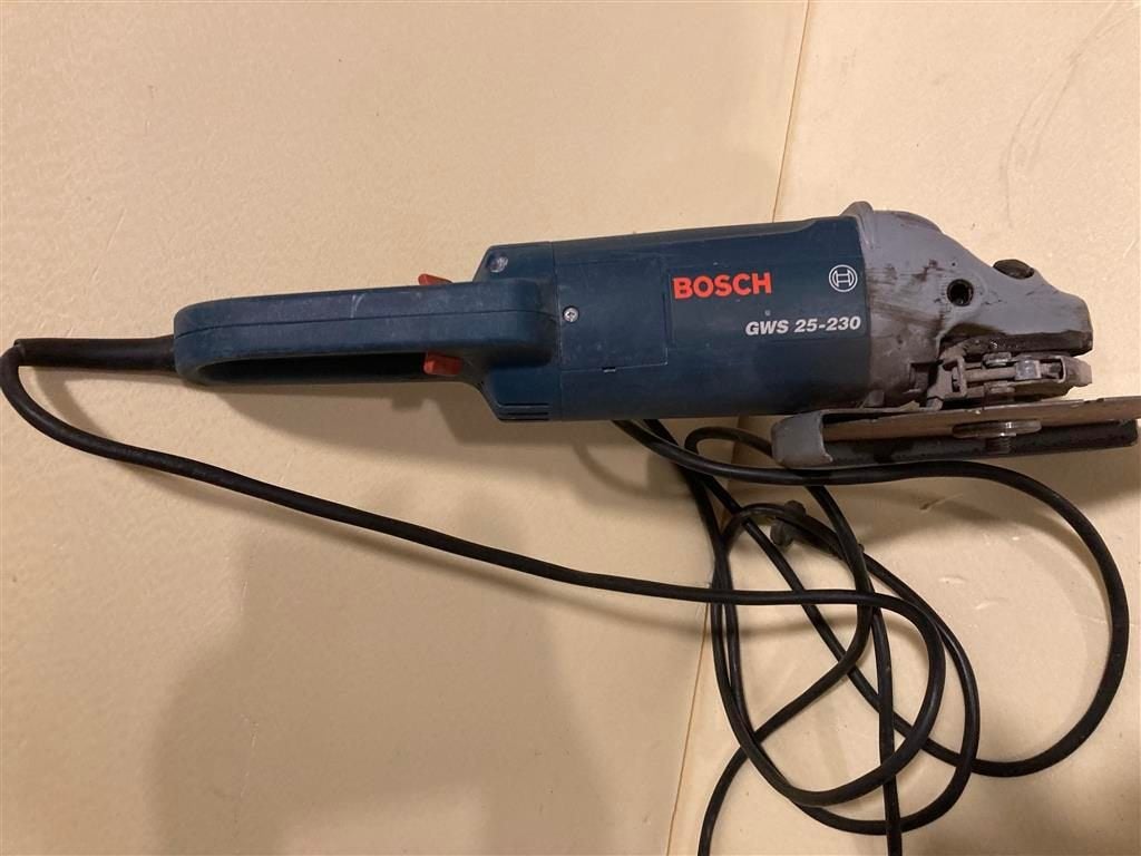 Elektrische slijpmachine, Ophalen, Gebruikt, 1000 watt of meer, Haakse handslijpmachine