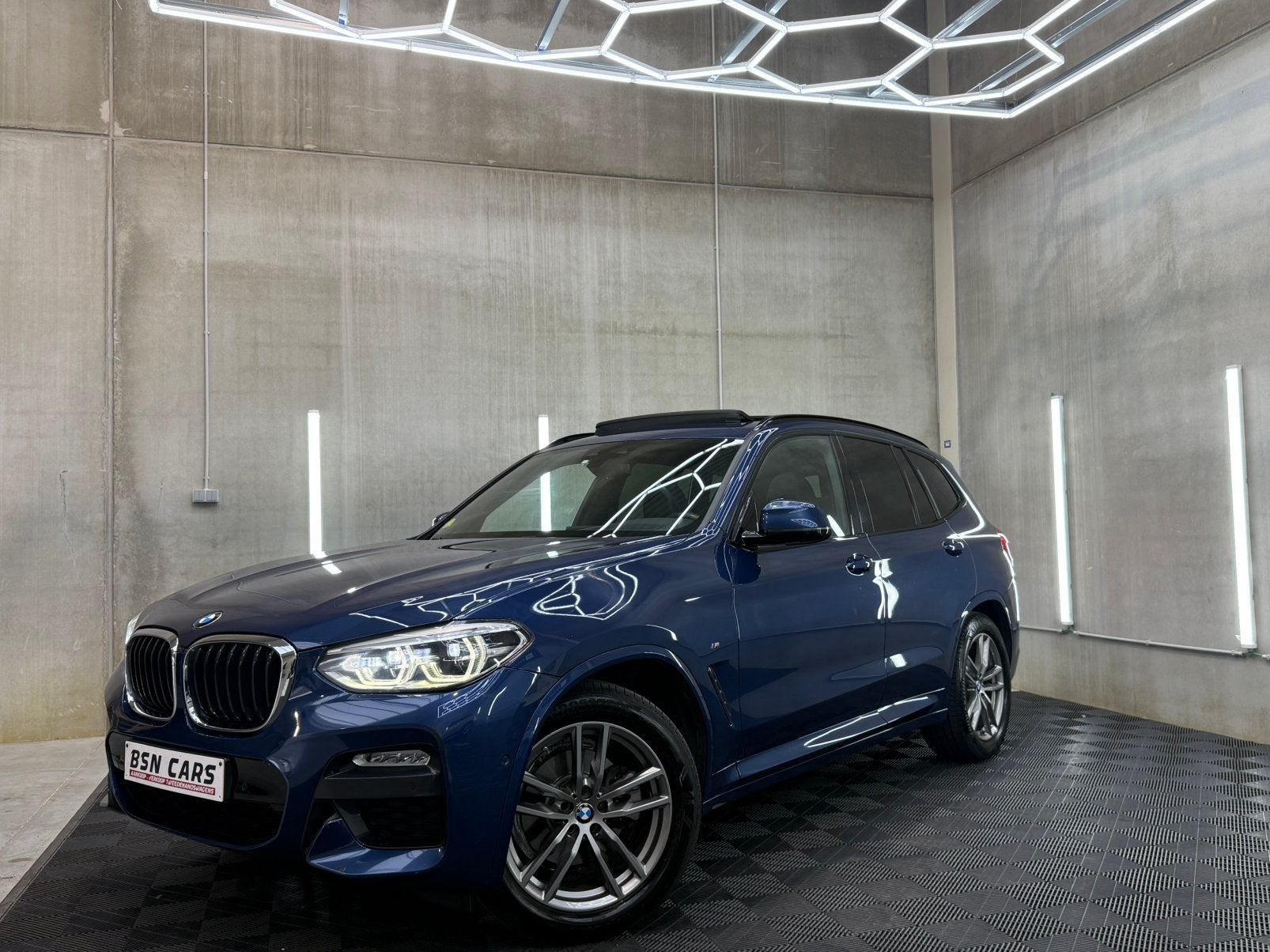 BMW X3/XDRIVE/MPACKET/PANO/HEADUP/1EIGENAAR/SFEER/GARANTIE, Auto's, Automaat, Blauw, Leder, 140 kW