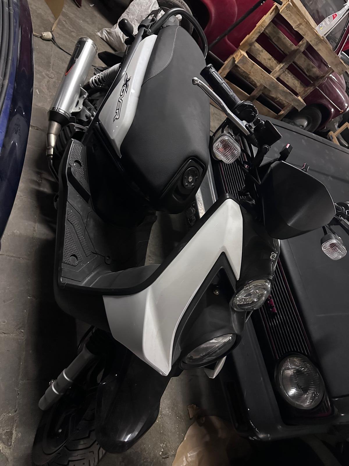 Mbk xover 125, Vélos & Vélomoteurs, Scooters | Yamaha, Enlèvement ou Envoi, Comme neuf