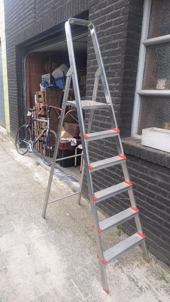 trapladder 5 traps, Doe-het-zelf en Bouw, Ophalen, Gebruikt, Ladder, Minder dan 2 meter