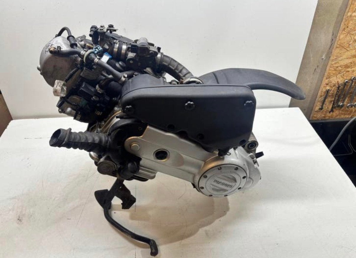Vespa sprint/ primavera motor blok euro 5, Ophalen, Zo goed als nieuw, Blok