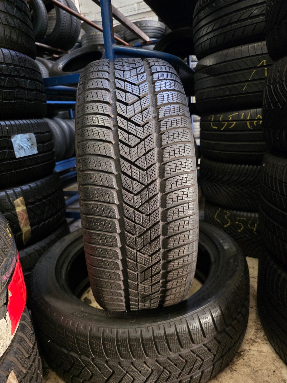 245 50 20 pirelli avec montage et équilibrage, Enlèvement