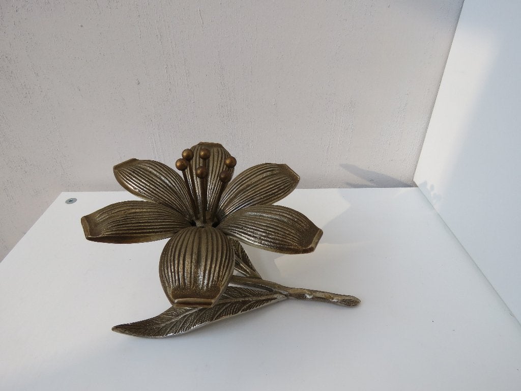 vintage messing lotus  bloemasbak stijl S Agudo 1960-70, Ophalen of Verzenden
