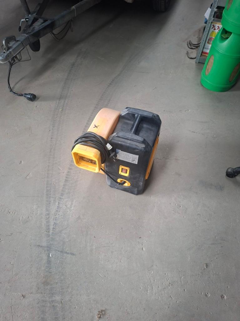 Blower te koop, Ophalen