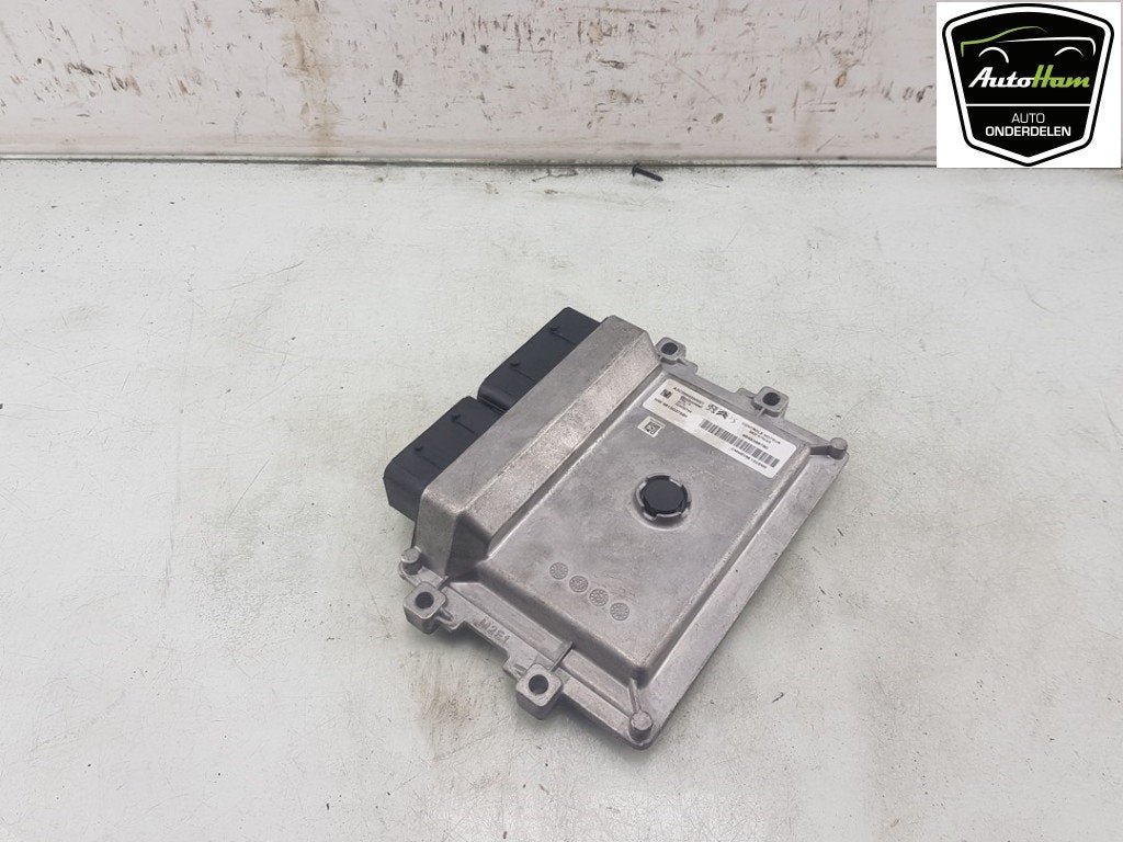 COMPUTER MOTOR Peugeot 208 II (UB / UH / UP) (01-2019/-), Gebruikt, Continental AG, Peugeot, Continental-Plaza 1
30175  Hannover, DE